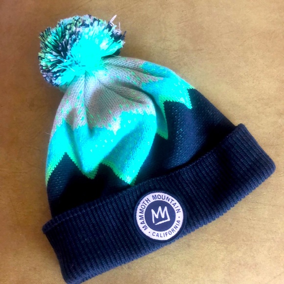 Mammoth Mountain 🏔️ snow hat - Picture 1 of 5